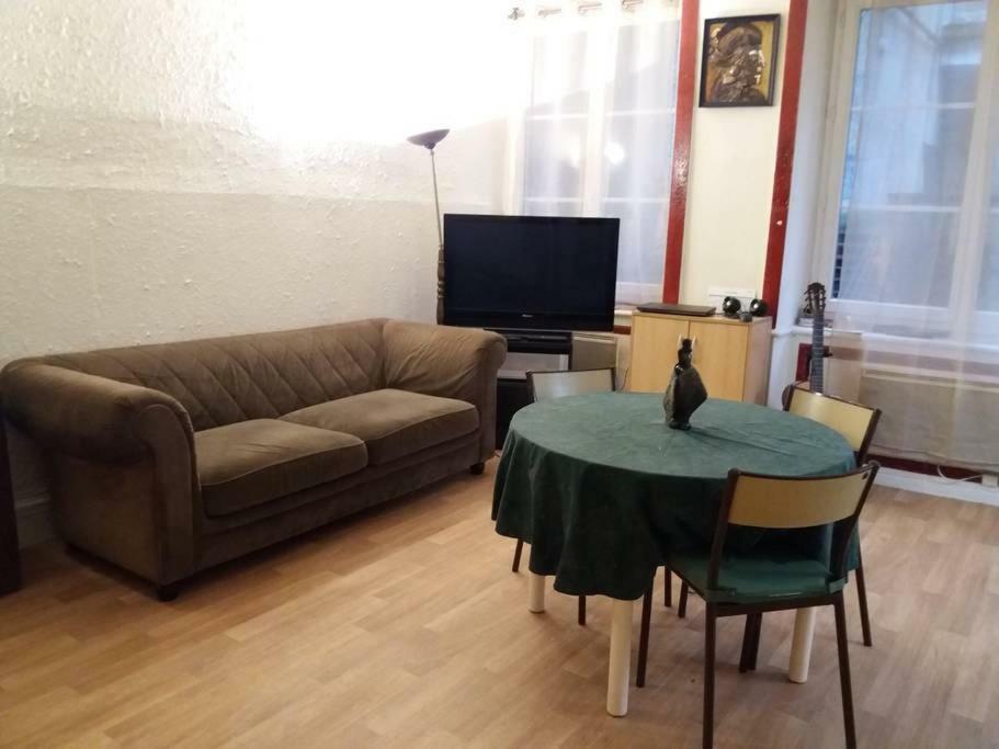 Logement Quai De Pierre-Scize Lägenhet Lyon Exteriör bild